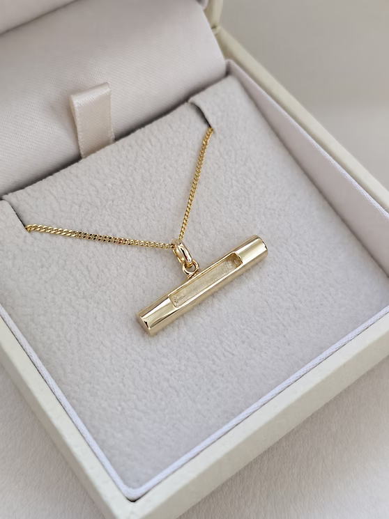 Solid 9ct Gold T-bar Necklace