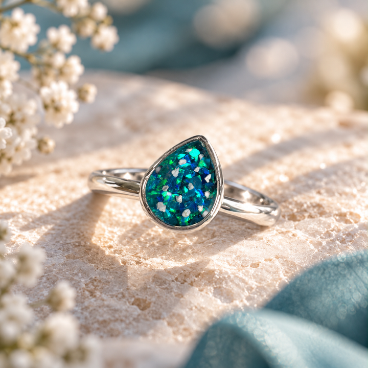 Silent Teardrop Ring