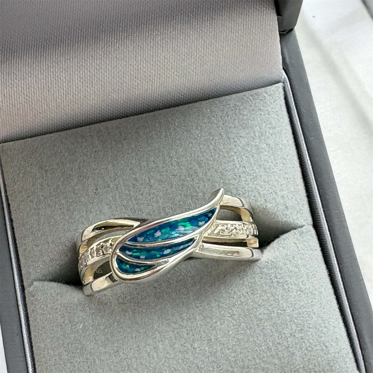 Angel Wing Ring, suitable for up to 3 sets of inclusions