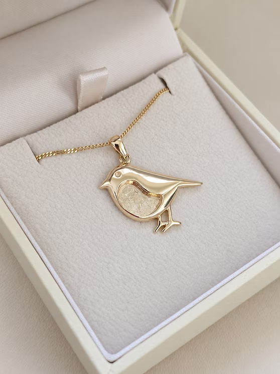 Solid 9ct Gold Rory the Robin Necklace